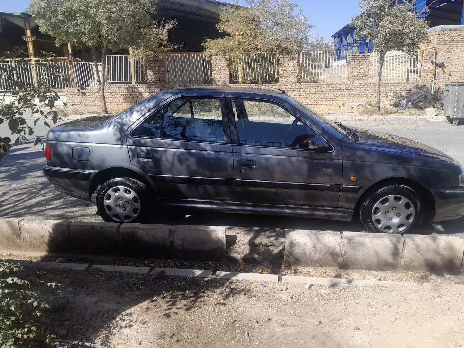 پژو پارس|خودرو سواری و وانت|اراک, |دیوار