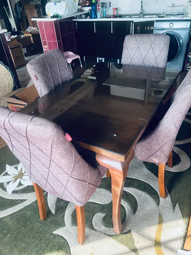 میز نهار خوری ۴نفره در حد نو|میز و صندلی غذاخوری|الوند, |دیوار