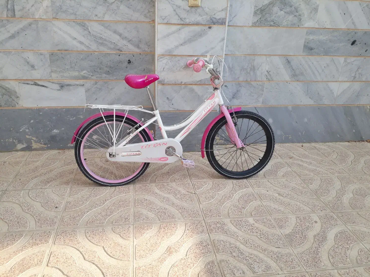 دوچرخه سایز ۲۰ دخترانه|دوچرخه، اسکیت، اسکوتر|هشتگرد, شهرک بعثت|دیوار