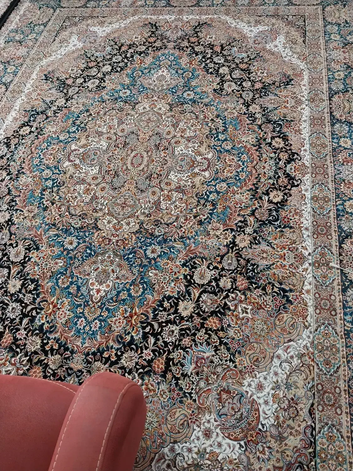فرش سرمه شرکت پرنیان ۱۰۰۰ شانه  تراکم ۳۰۰۰ ۴|فرش|آبیک, |دیوار
