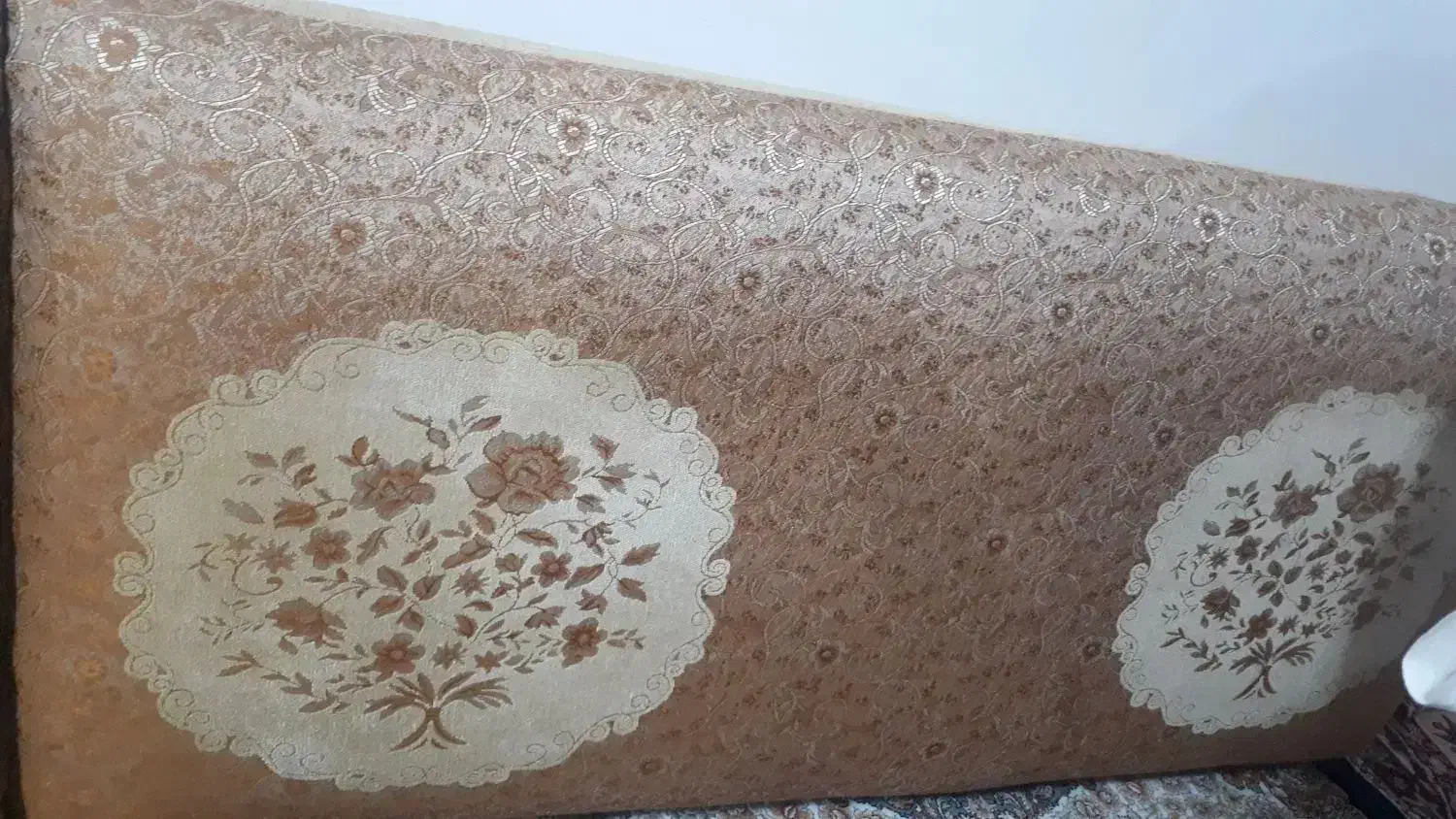 پشتی بزرگ|پشتی|شهرکرد, |دیوار