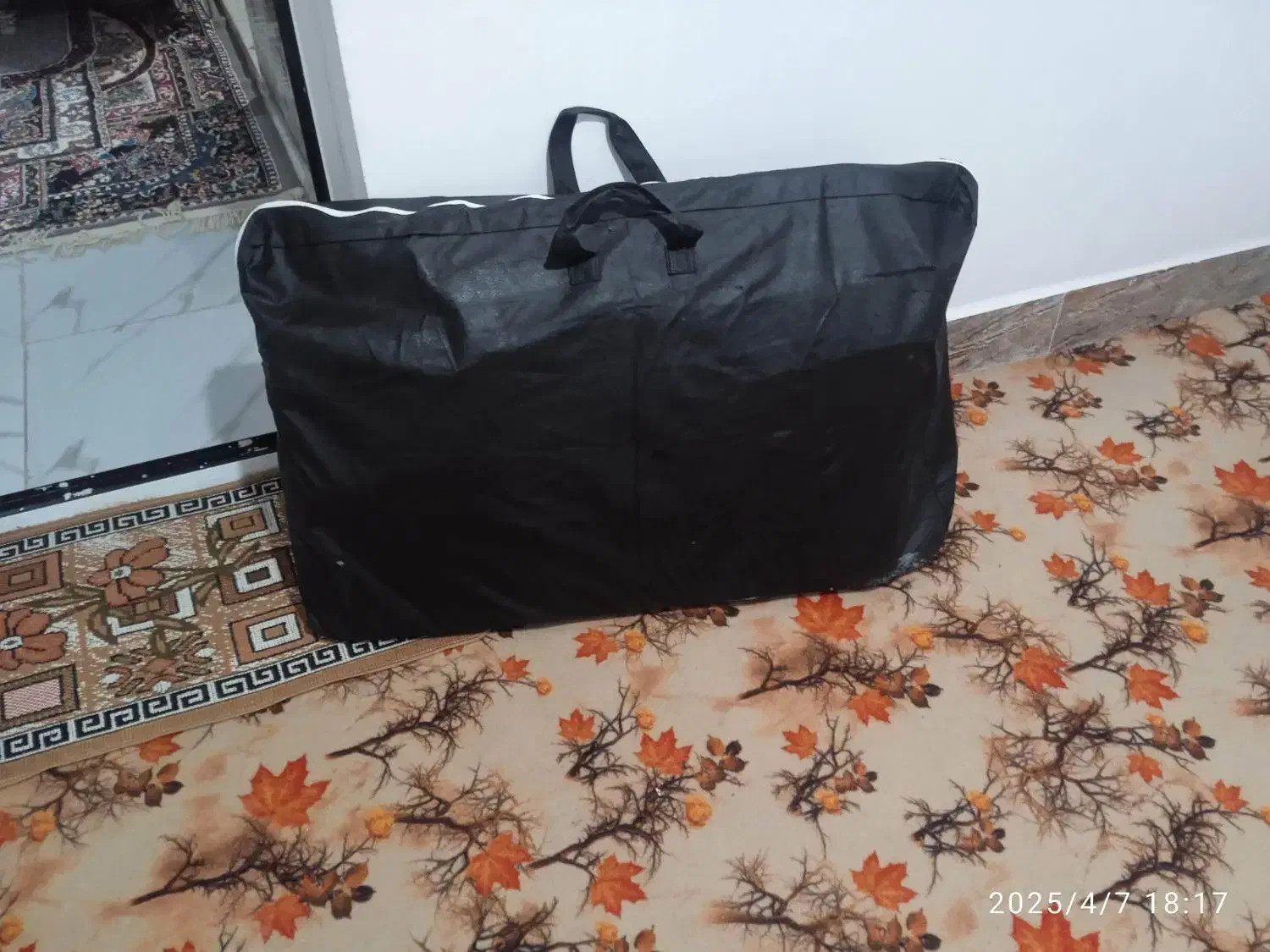 گهواره یا تخت کودک|تخت و صندلی بچه|گرگان, |دیوار