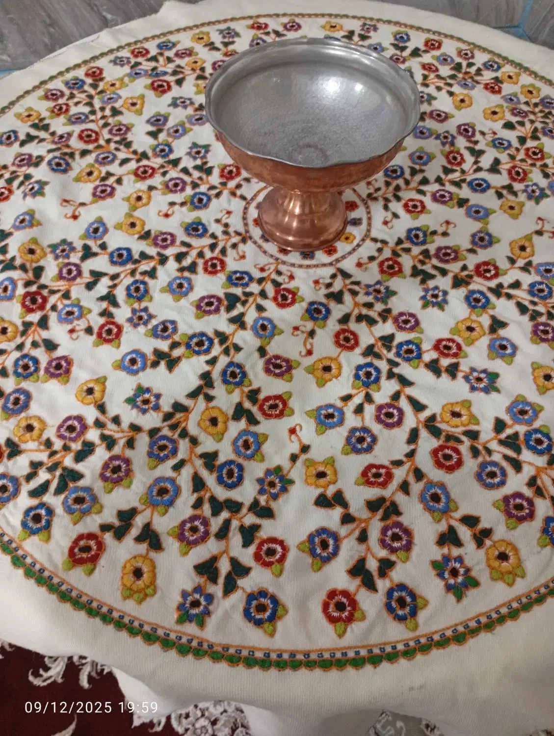 رومیزی گرد پته|صنایع دستی و سایر لوازم تزئینی|زرند, |دیوار