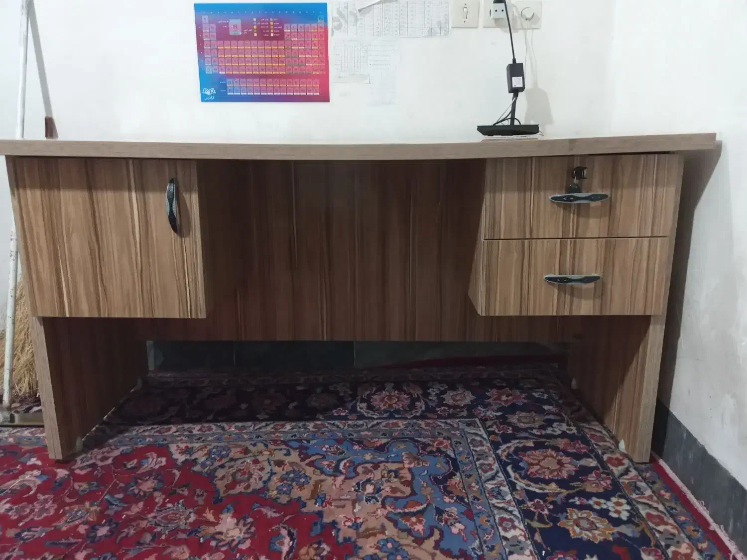 میز مدیریت|مبلمان اداری|مراغه, |دیوار