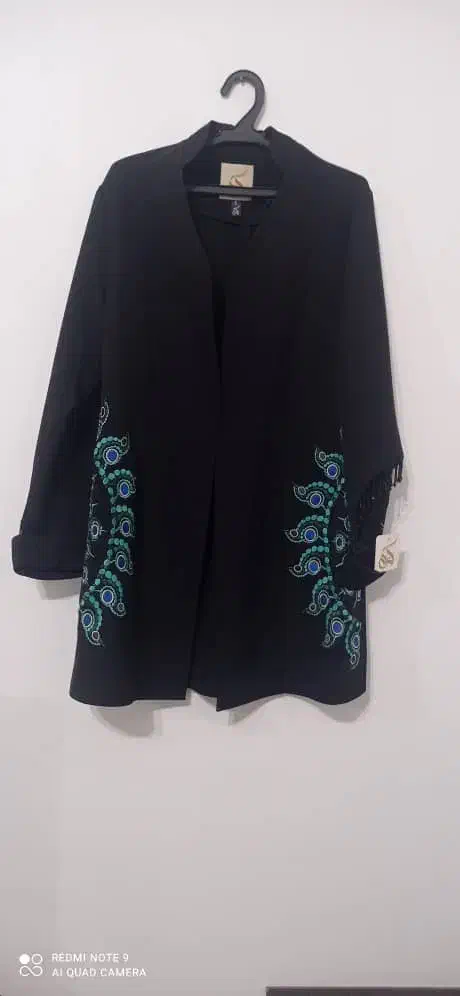 مانتو کارشده|لباس|املش, |دیوار