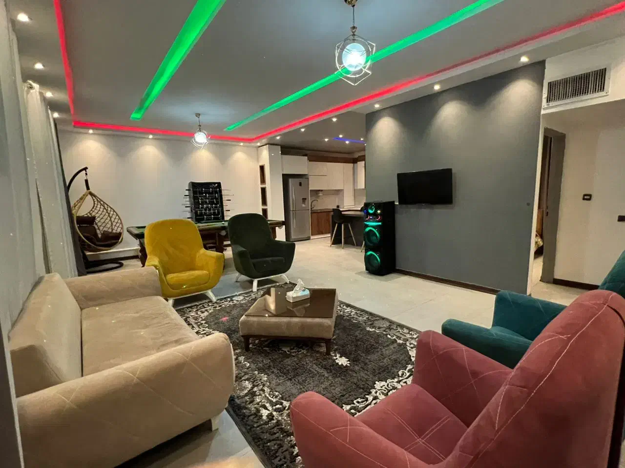 اجاره روزانه ویلا استخر آبگرم کردان سهیلیه|اجارهٔ کوتاه‌مدت ویلا و باغ|هشتگرد, شهرک سهیلیه|دیوار