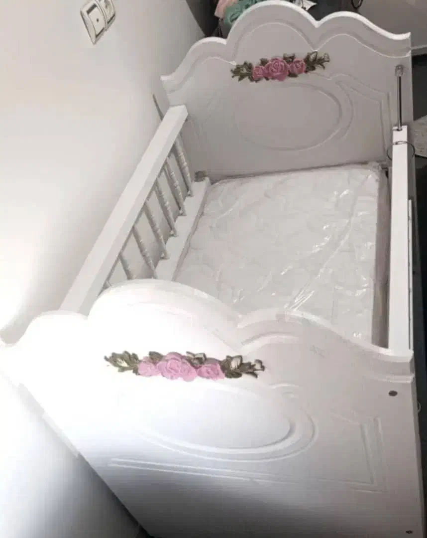 تخت گهواره ای|تخت و صندلی بچه|بندر ماهشهر, |دیوار