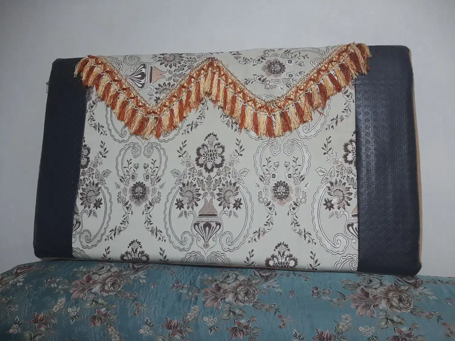 پشتی|پشتی|شیراز, احمدآباد|دیوار