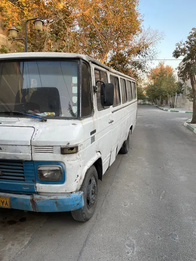 مینی بوس بنز|خودرو سنگین|رباط‌کریم, حصار مهتر|دیوار