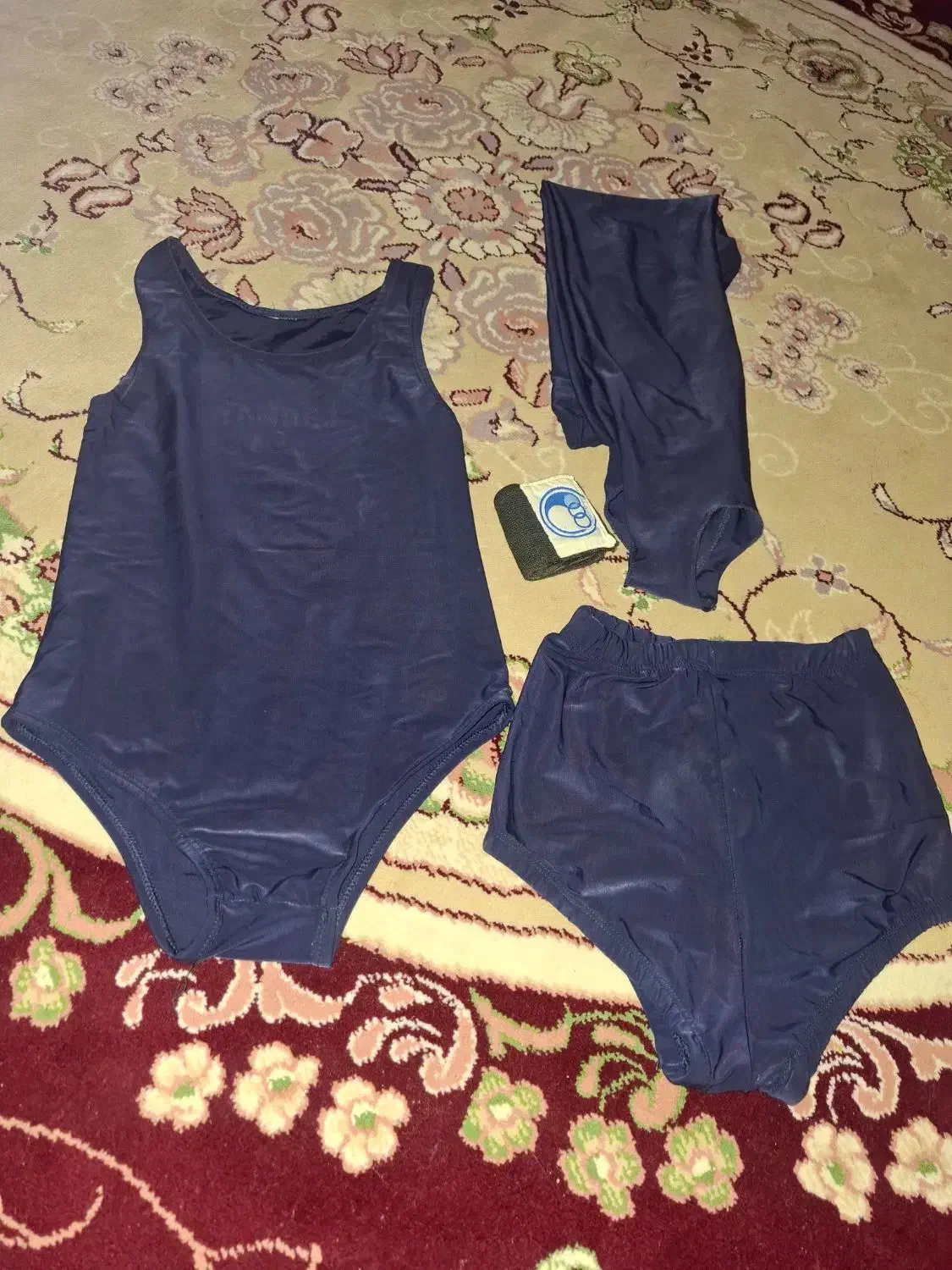 ست کامل لباس ژیمناستیک|لباس|سیاهکل, |دیوار