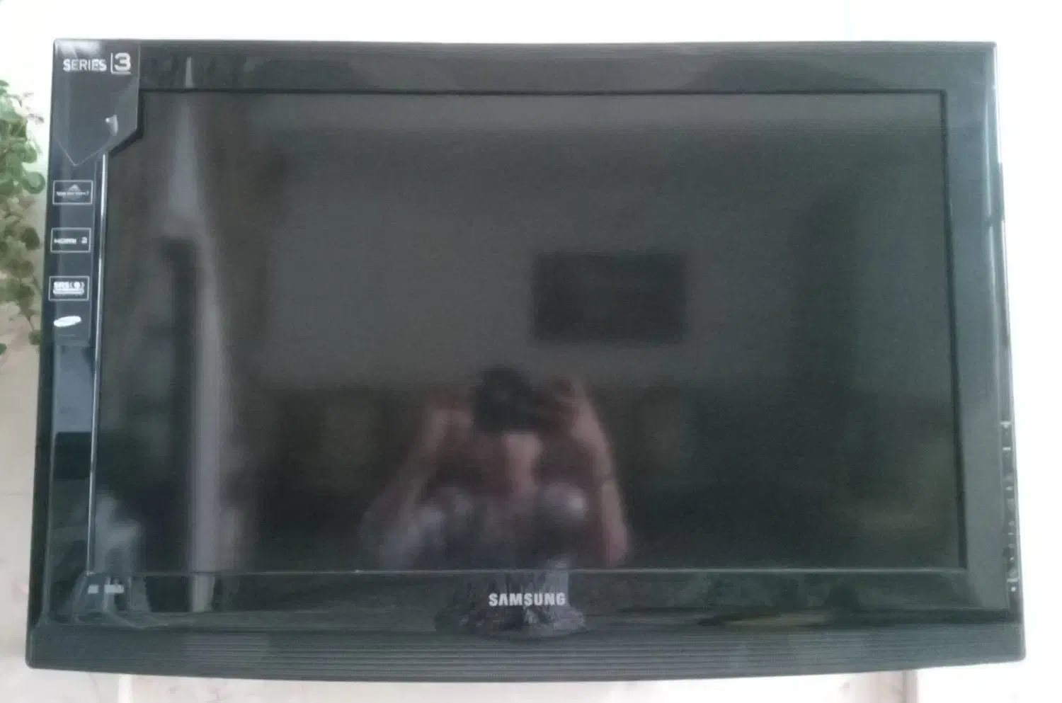 تلوزیون۳۲ با میز|تلویزیون و پروژکتور|مشهد, هفده شهریور|دیوار