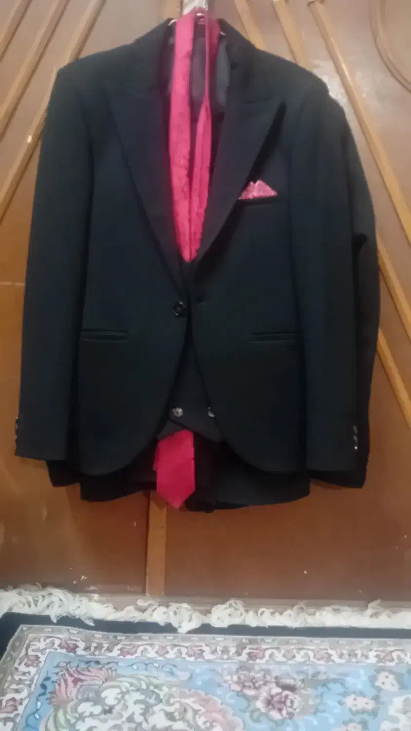 کت شلوار|لباس|زابل, |دیوار