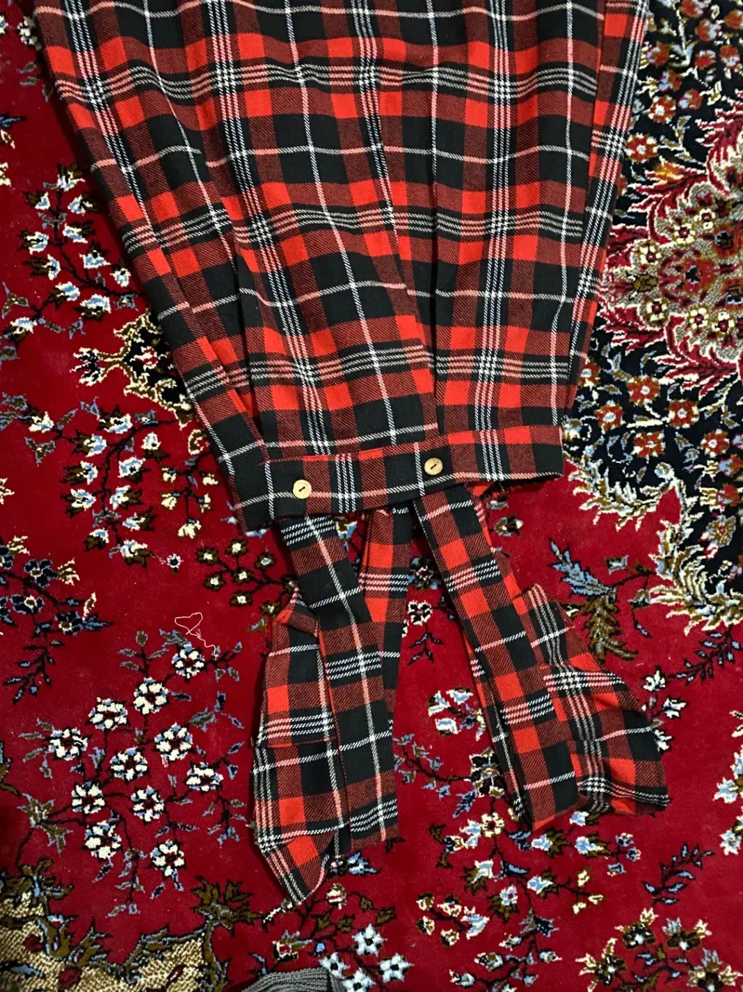 ساس بندی|لباس|سبزوار, طبرسی (جعفرآباد)|دیوار