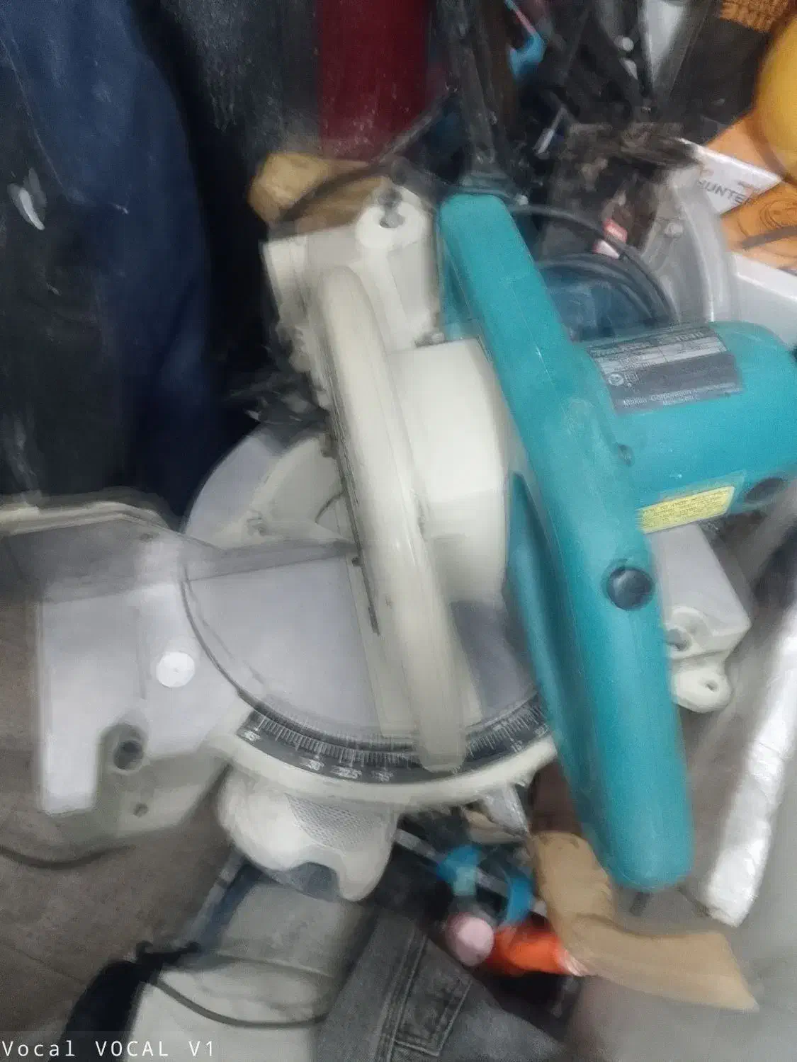 اره فارسی بر ماکیتا بسیار تمیز|ابزارآلات|اصفهان, گلزار|دیوار