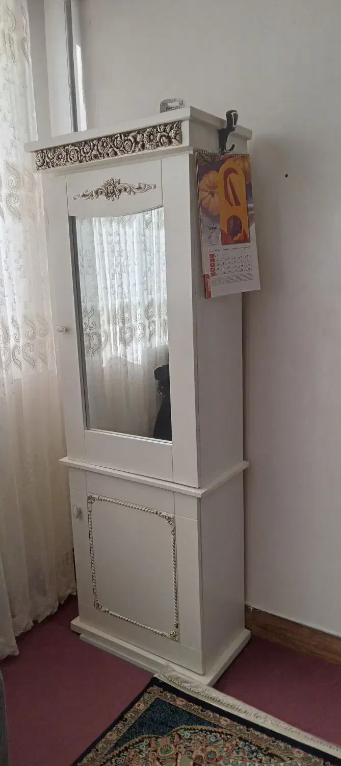 وسایل منزل بخاطر درست کردن کمد دیواری|مبلمان خانگی و میز عسلی|میانه, |دیوار