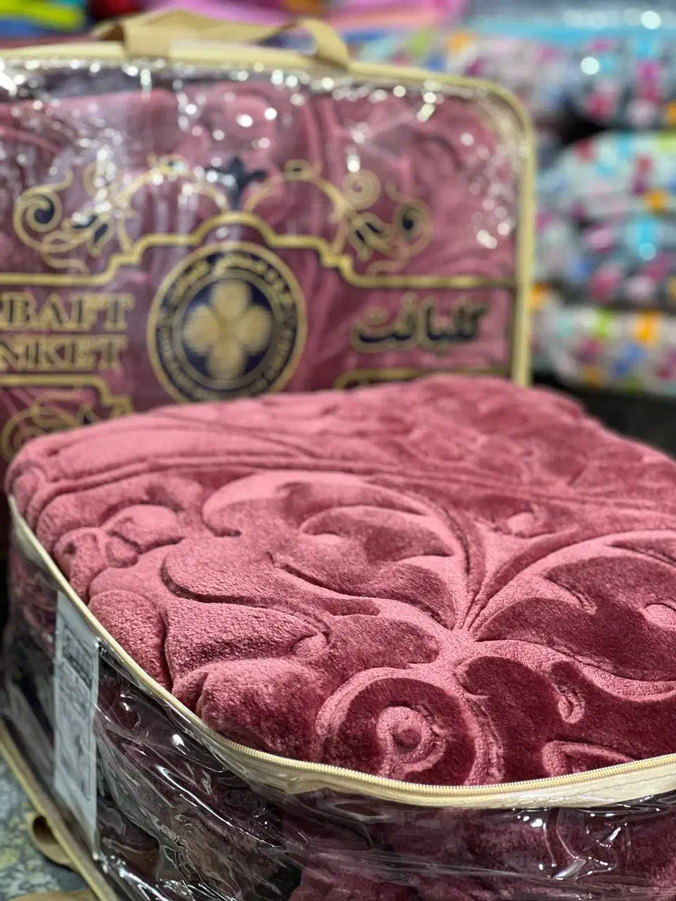 پتوگلبافت اصل تک رنگ یکنفره|رختخواب، بالش، پتو|بوکان, |دیوار