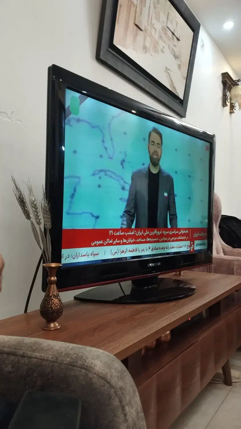 LCD|تلویزیون و پروژکتور|کرمان, |دیوار