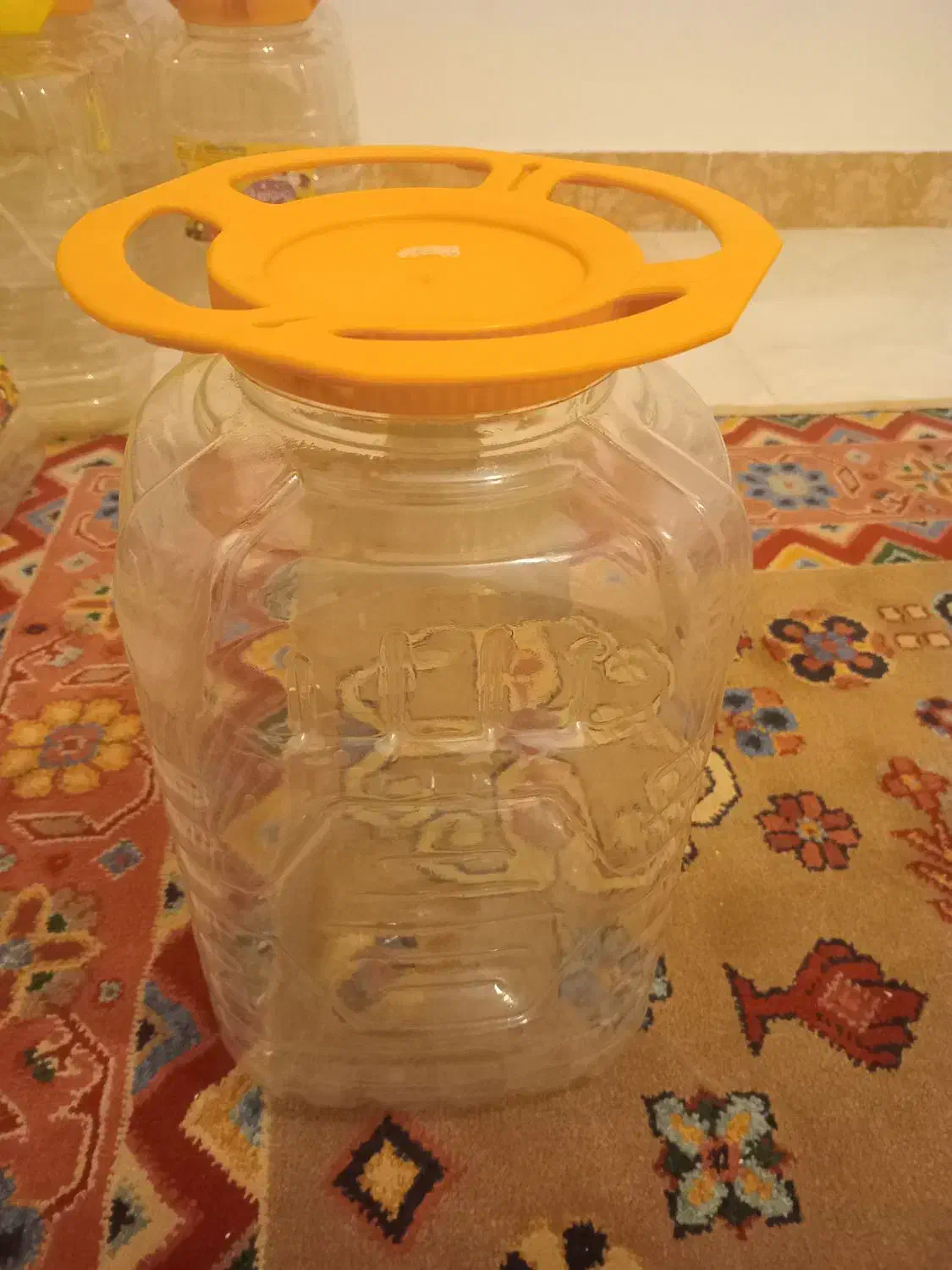 دبه فلکه ای|ظروف نگهدارنده، پلاستیکی، یک‌بارمصرف|زنجان, |دیوار