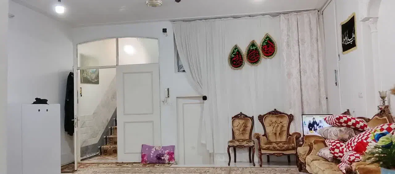 زیرزمین راه جدا تمیزپرنور دربست|اجارهٔ خانه و ویلا|قم, زنبیل آباد|دیوار