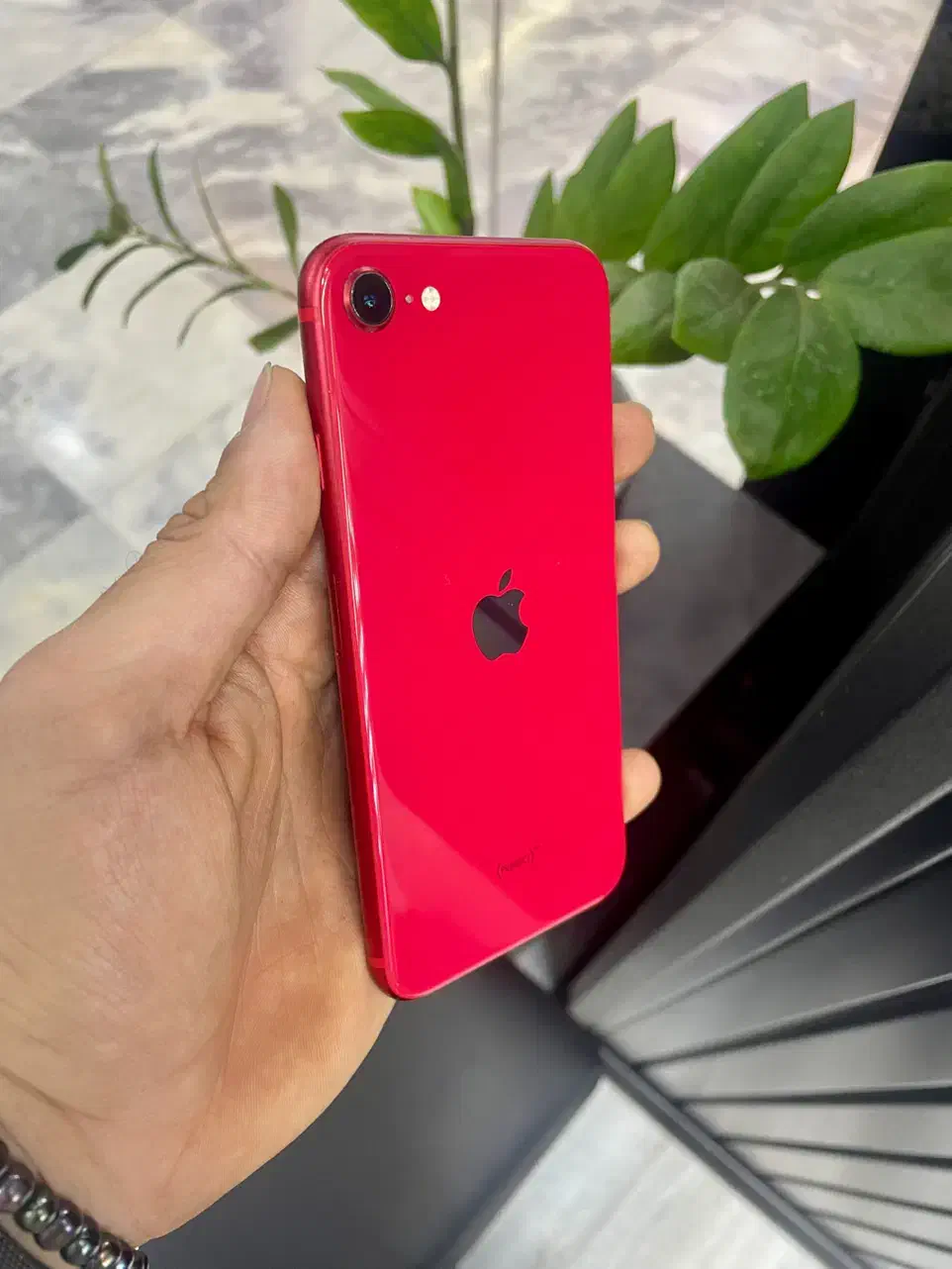 ایفون se 2020|موبایل|اصفهان, جلفا|دیوار