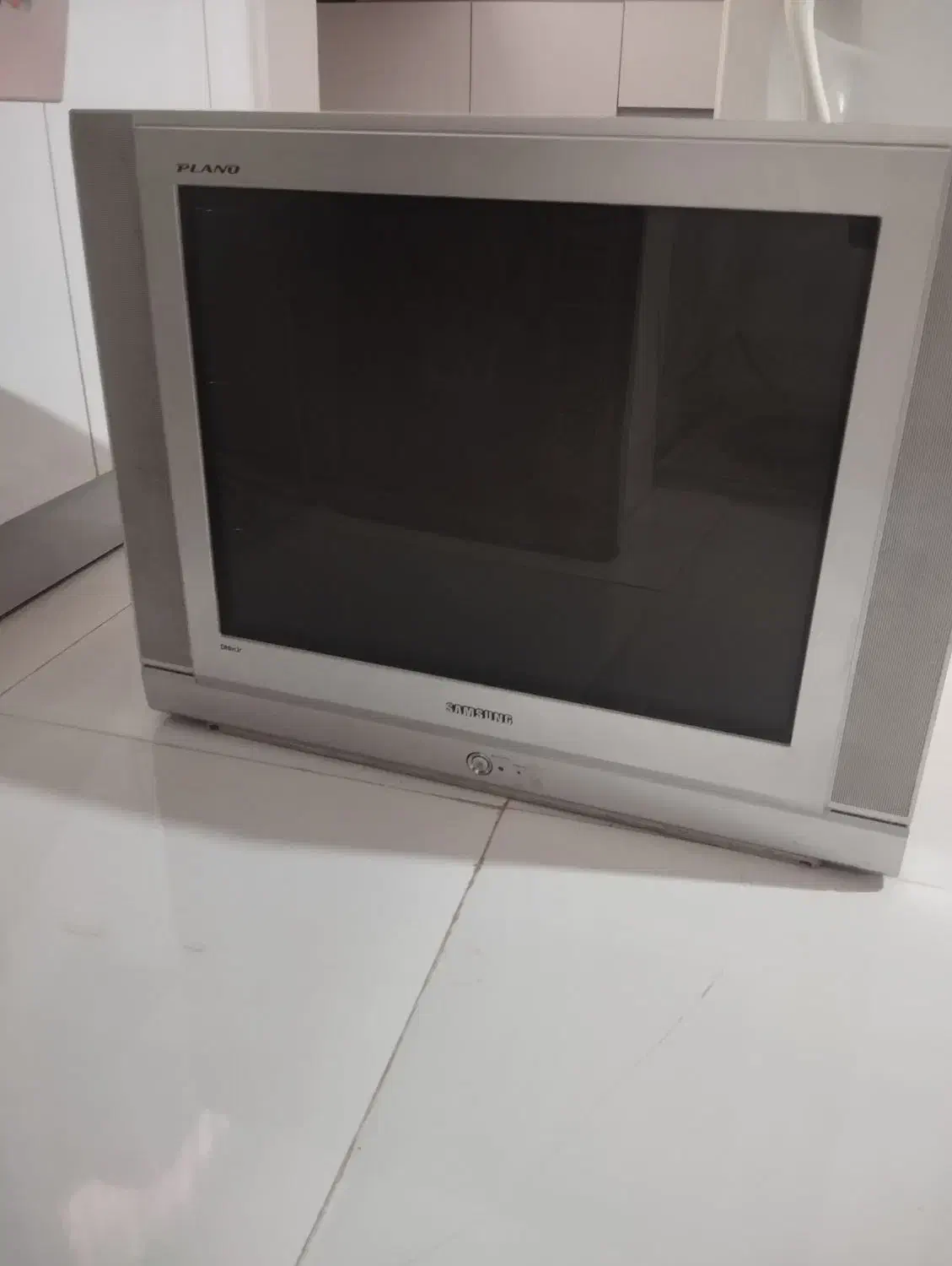 تلویزیون|تلویزیون و پروژکتور|نیشابور, خط کاشمر|دیوار