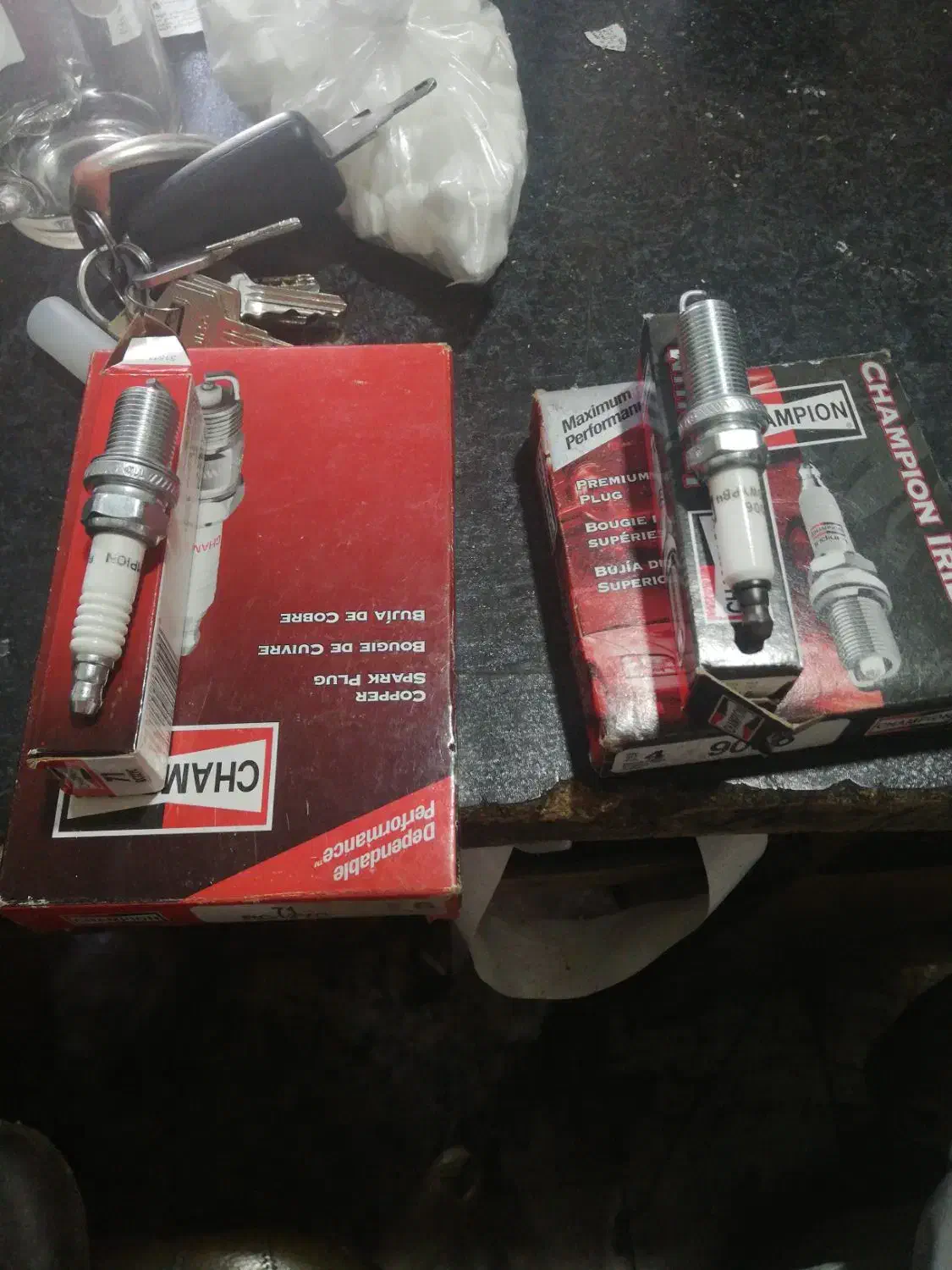 شمع ایریدیوم چمپیون 9006 و شمع کوپر پلاس|قطعات یدکی و لوازم جانبی|اسلام‌شهر, شاطره|دیوار