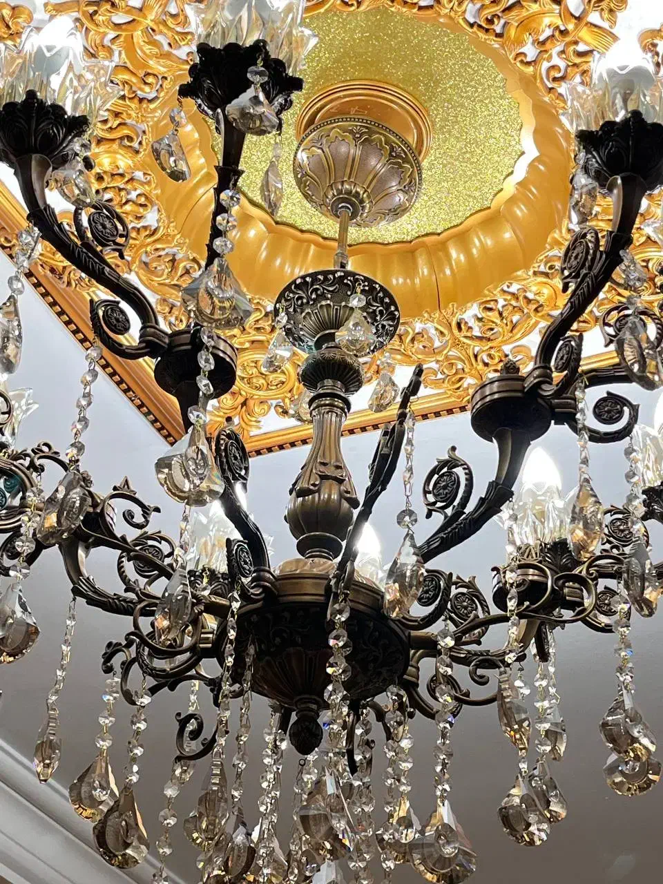 لوستر ده شاخه برنز|لوستر و چراغ آویز|شهریار, شهریار|دیوار