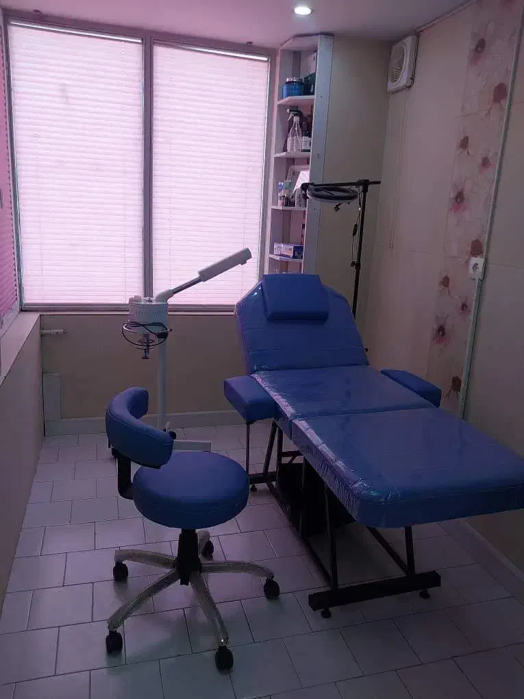 تخت فیشیال با صندلی|آرایشگاه و سالنهای زیبایی|کرج, شهرک فهمیده|دیوار