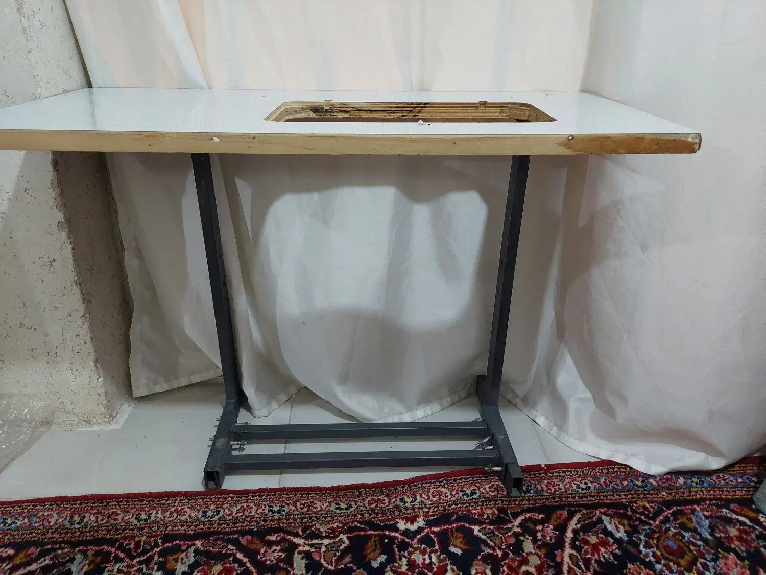 میز  چرخ خیاطی|لوازم خیاطی و بافتنی|اصفهان, شاهد|دیوار