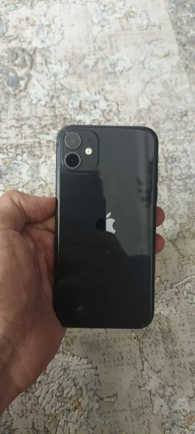 iPhone 11 normal|موبایل|اصفهان, باغ زیار|دیوار