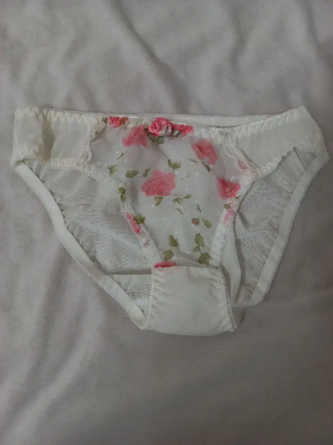 لباس زیر نو|لباس|قم, حنیف نژاد|دیوار