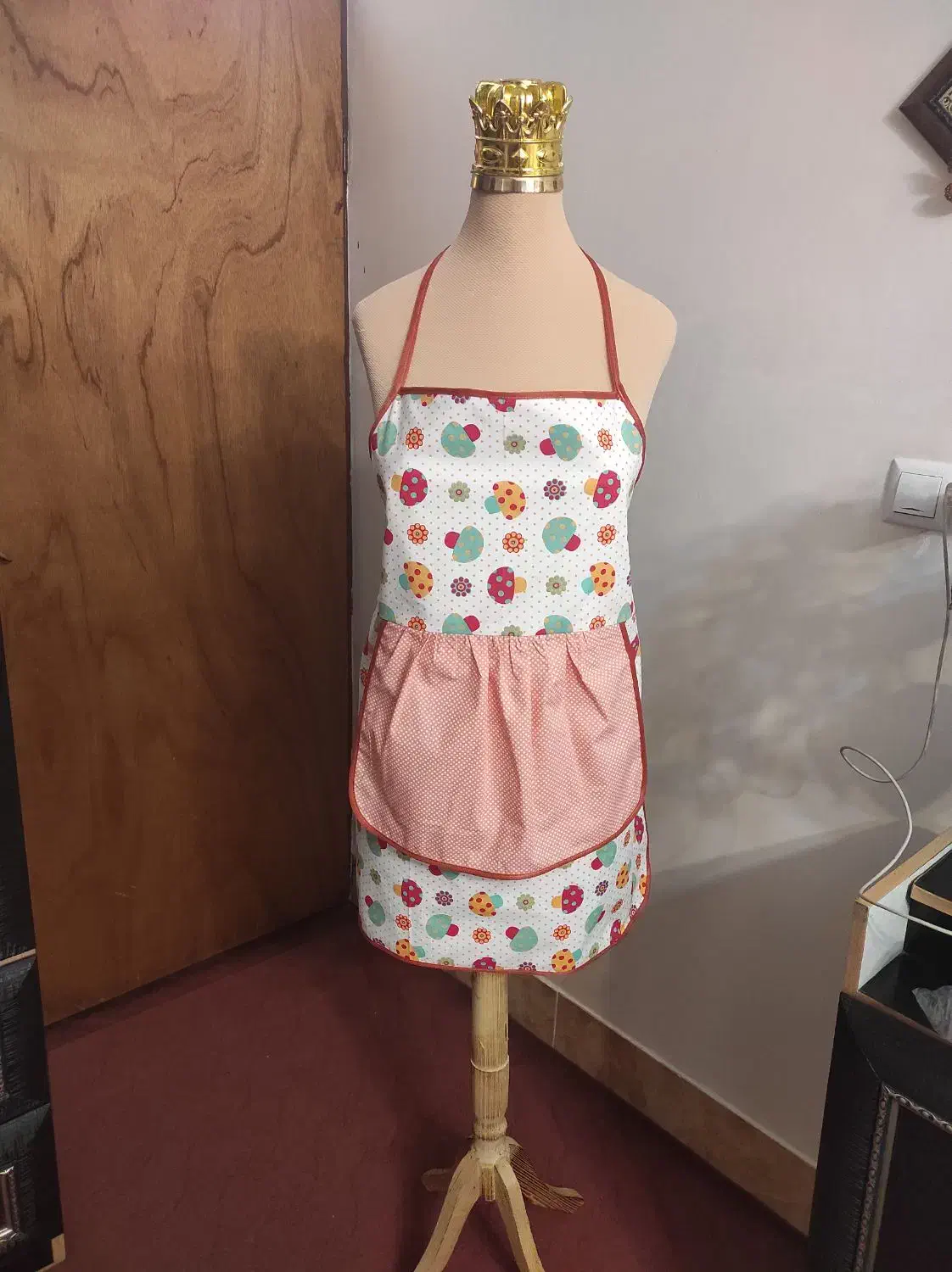 سرویس آشپز خانه پیشبند|سفره، حوله، دستمال آشپزخانه|بناب, |دیوار