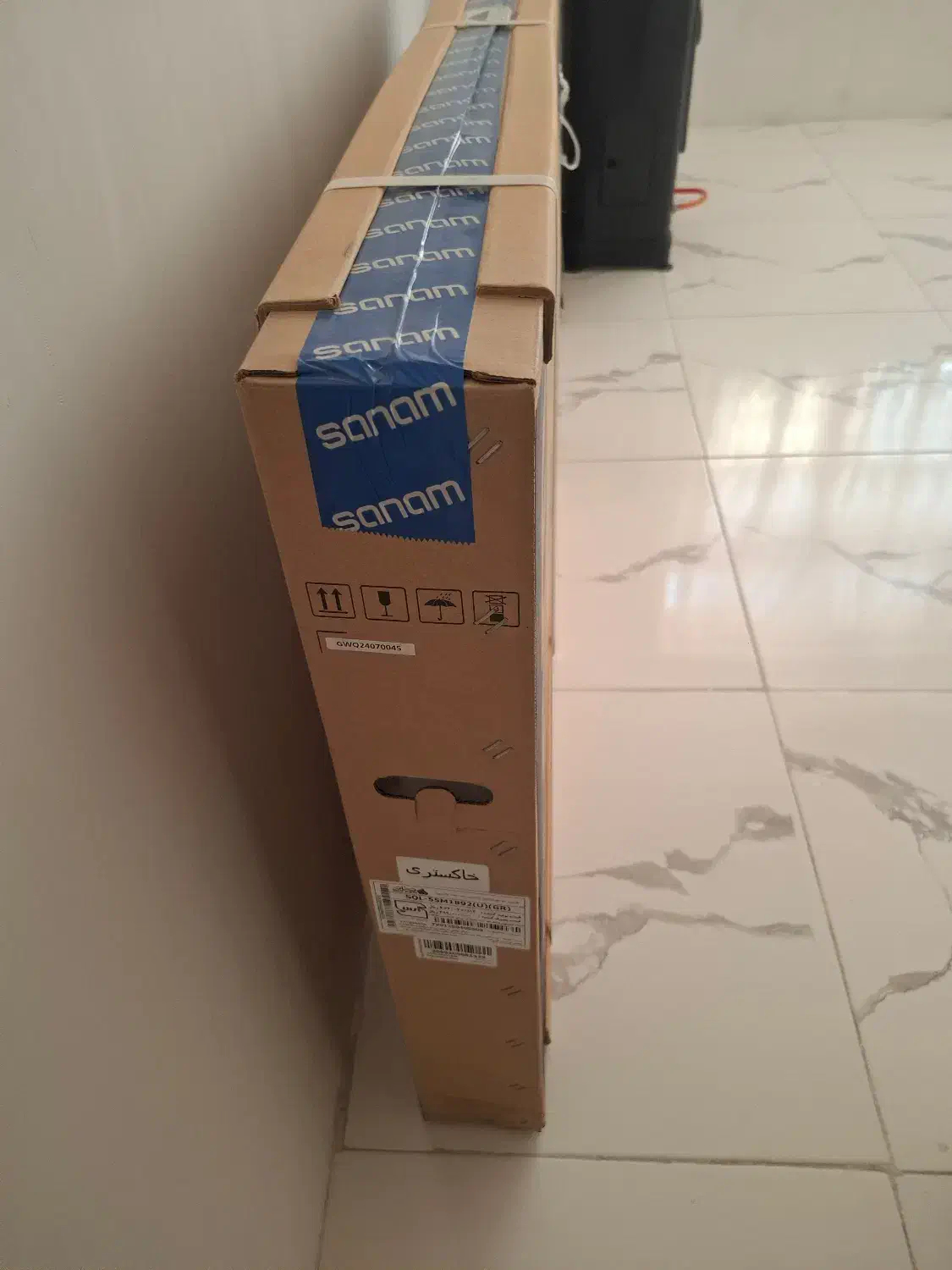 تلوزیون صنام 55 اینچ|تلویزیون و پروژکتور|قرچک, میرزائی جنوبی|دیوار