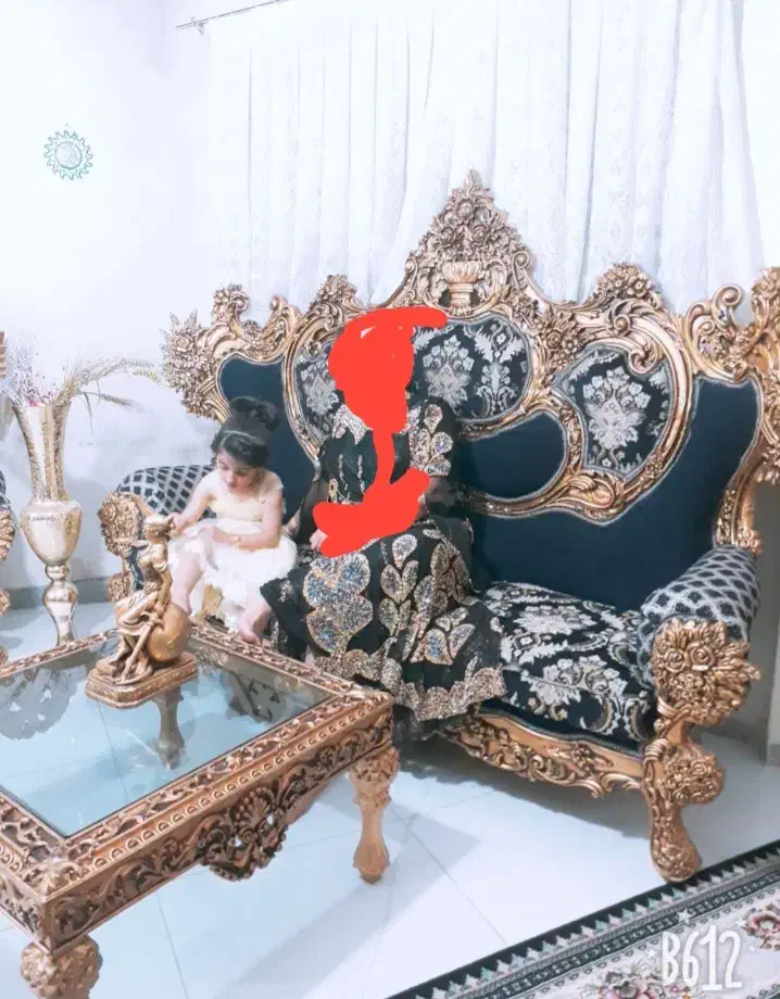 مبل ۹ نفره سلطنتی طرح دسته گل در حد آک|مبلمان خانگی و میز عسلی|گیلان غرب, |دیوار