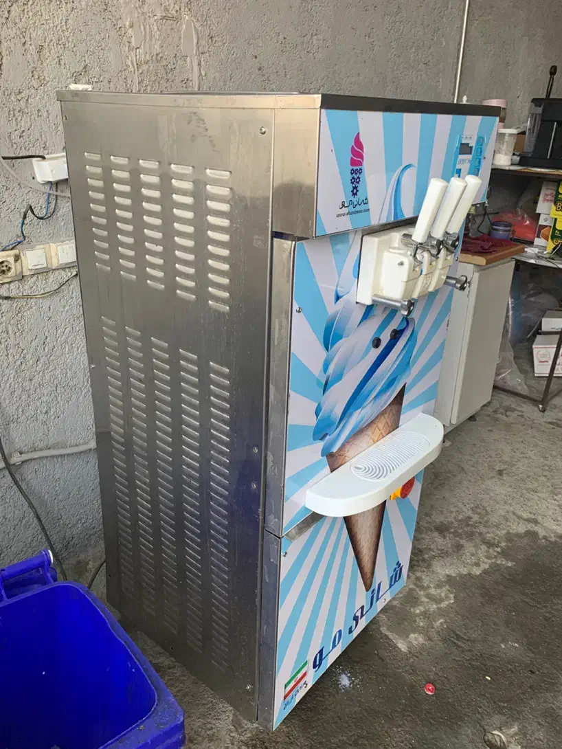 دستگاه بستنی ساز. شانی مو|فروشگاه و مغازه|سنندج, |دیوار