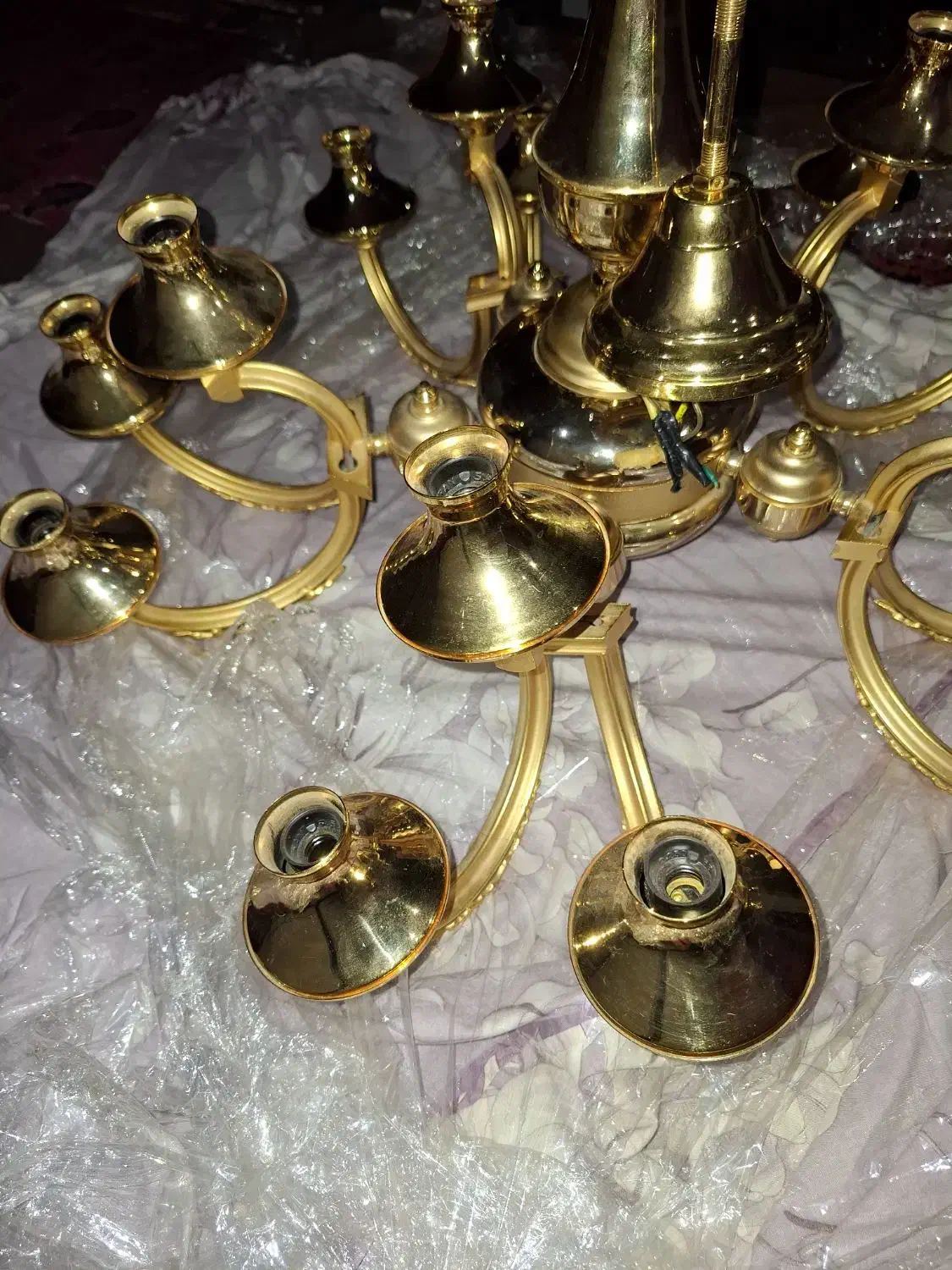 لوستر رنگ ثابت|لوستر و چراغ آویز|تبریز, |دیوار