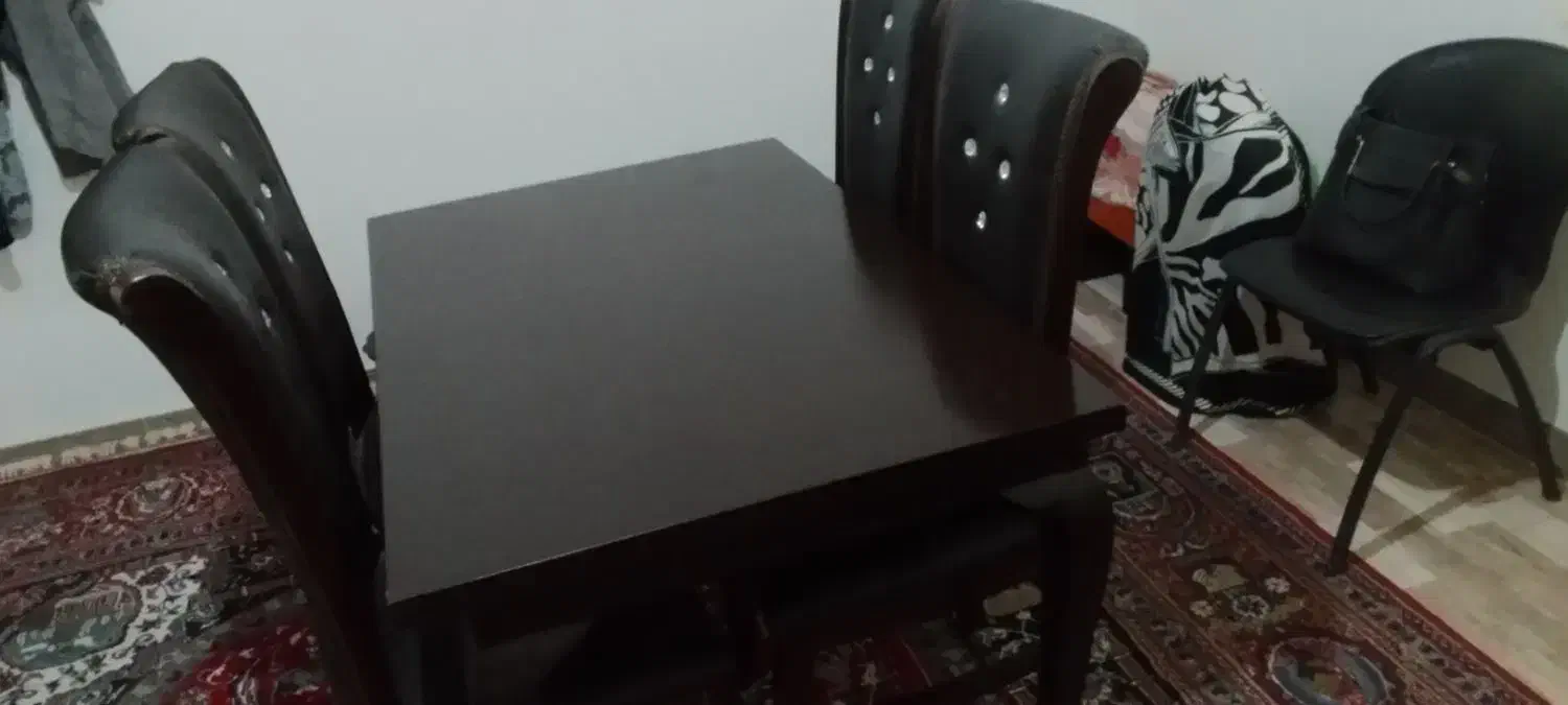 میزناهارخوری|میز و صندلی غذاخوری|سنگر, |دیوار