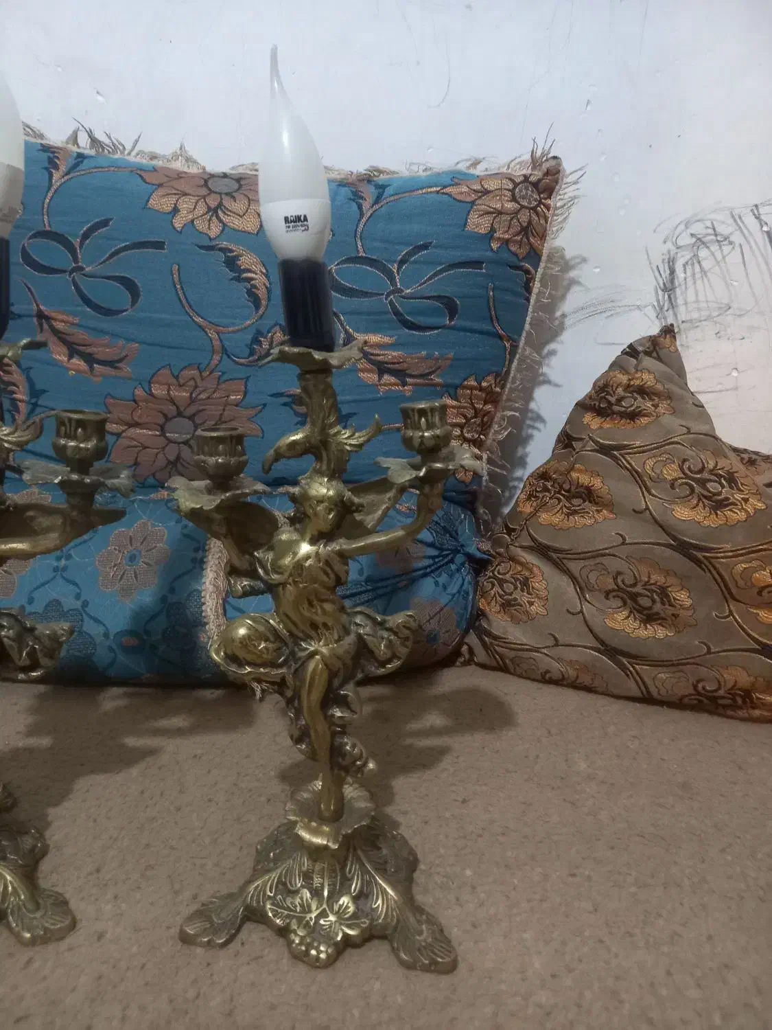 جاشعمدانی برنز|مجسمه، تندیس، ماکت|کرج, حسین آباد (اکبر آباد)|دیوار