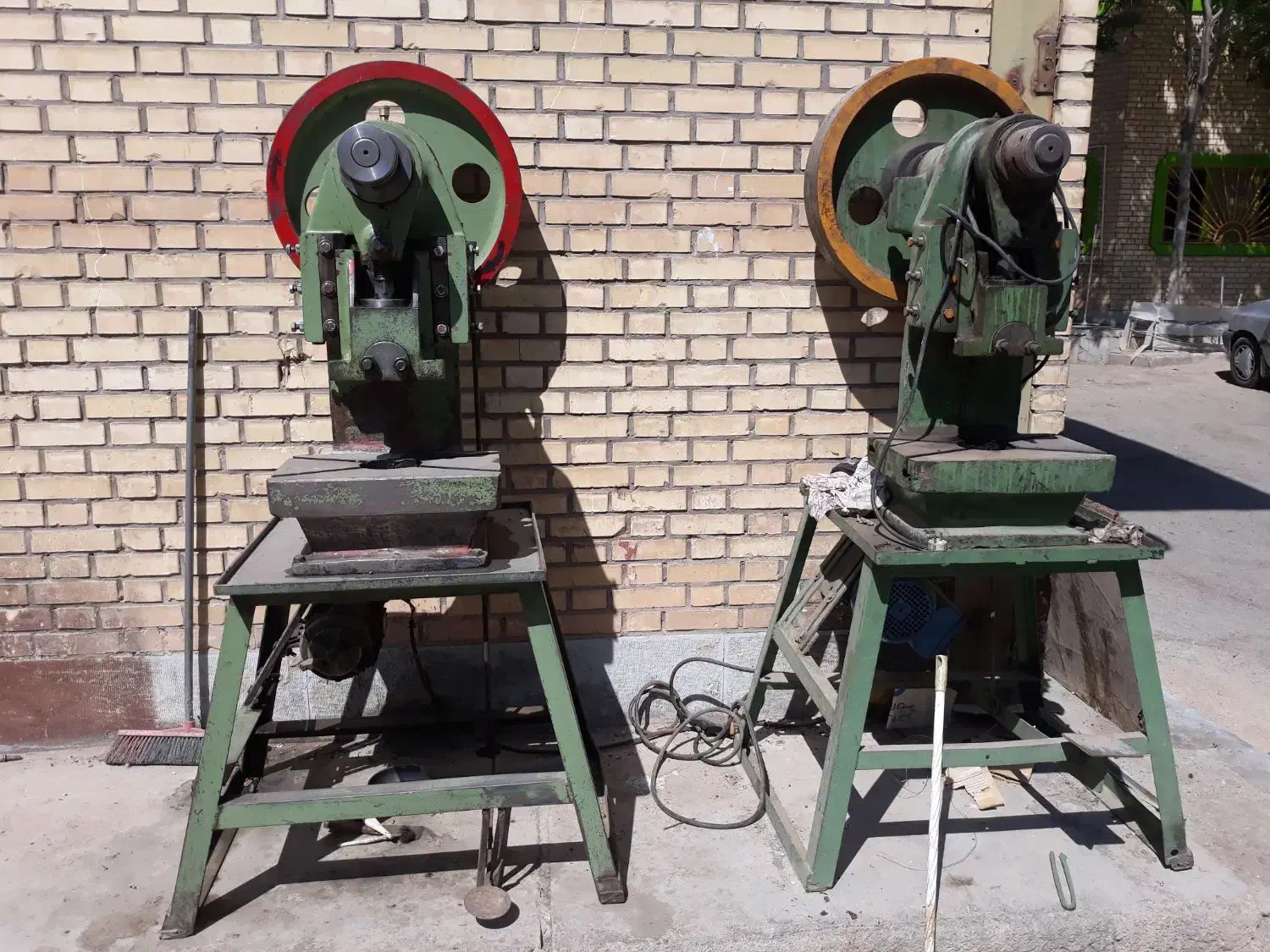 ۲ عدد پرس ۱۲ تن|ماشین‌آلات صنعتی|کرج, کمال‌شهر|دیوار