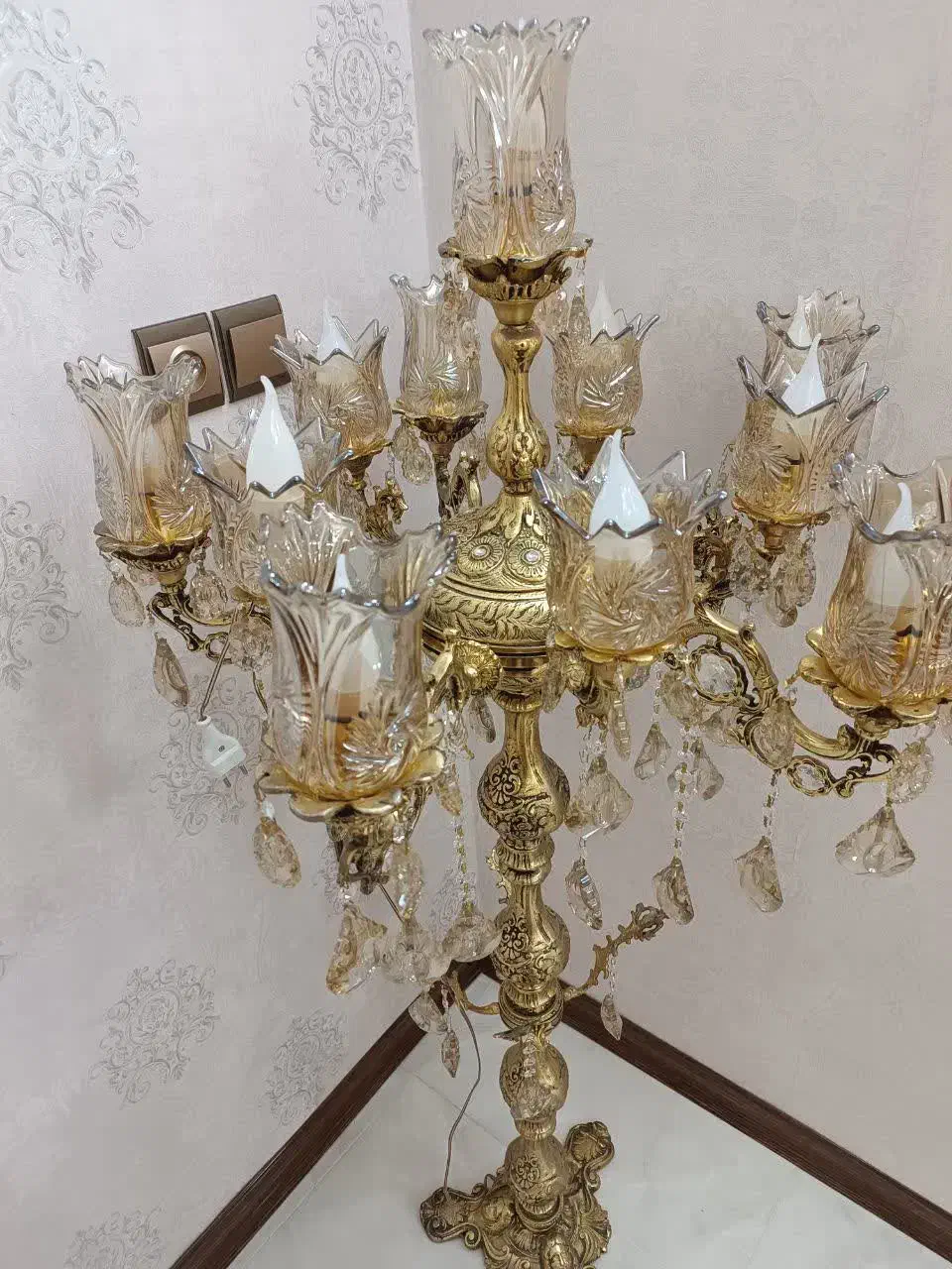 لوستر کنار سالنی برنز|لوستر و چراغ آویز|قم, شهرک قدس|دیوار