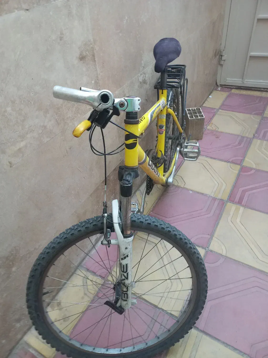 یک عدد دوچرخه حرفه ای جیانت اصل با لوازم اورجینال|دوچرخه، اسکیت، اسکوتر|تبریز, |دیوار