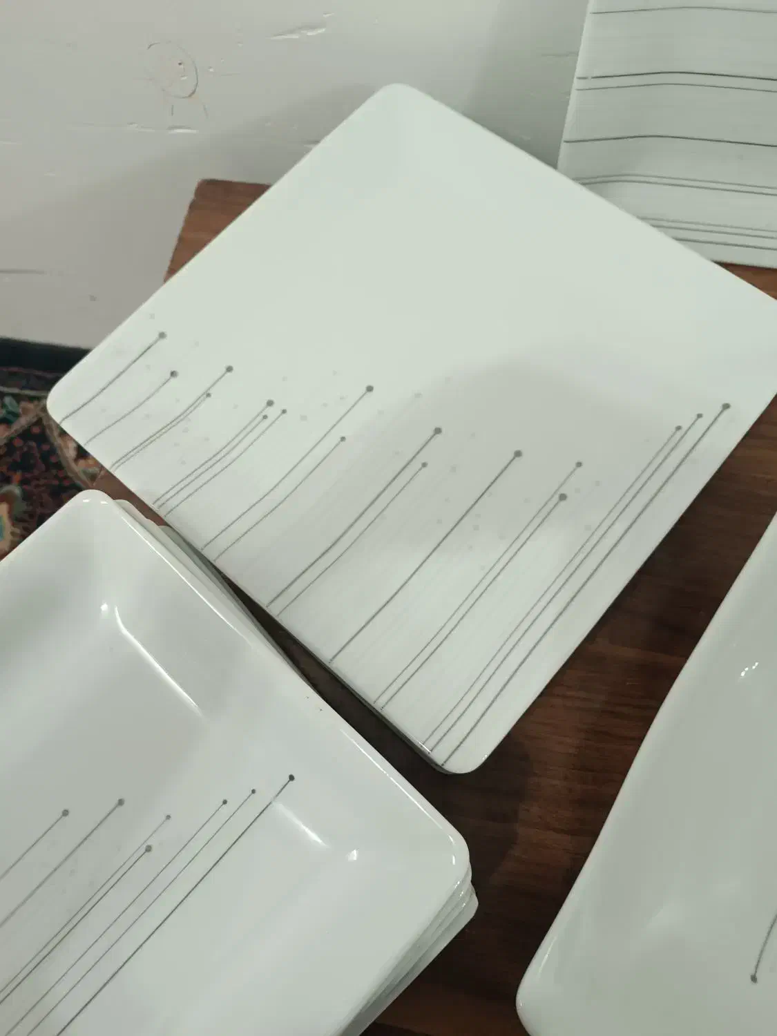 سرویس چینی نو با کارتن مناسب جهیزیه|ظروف سرو و پذیرایی|گناباد, |دیوار