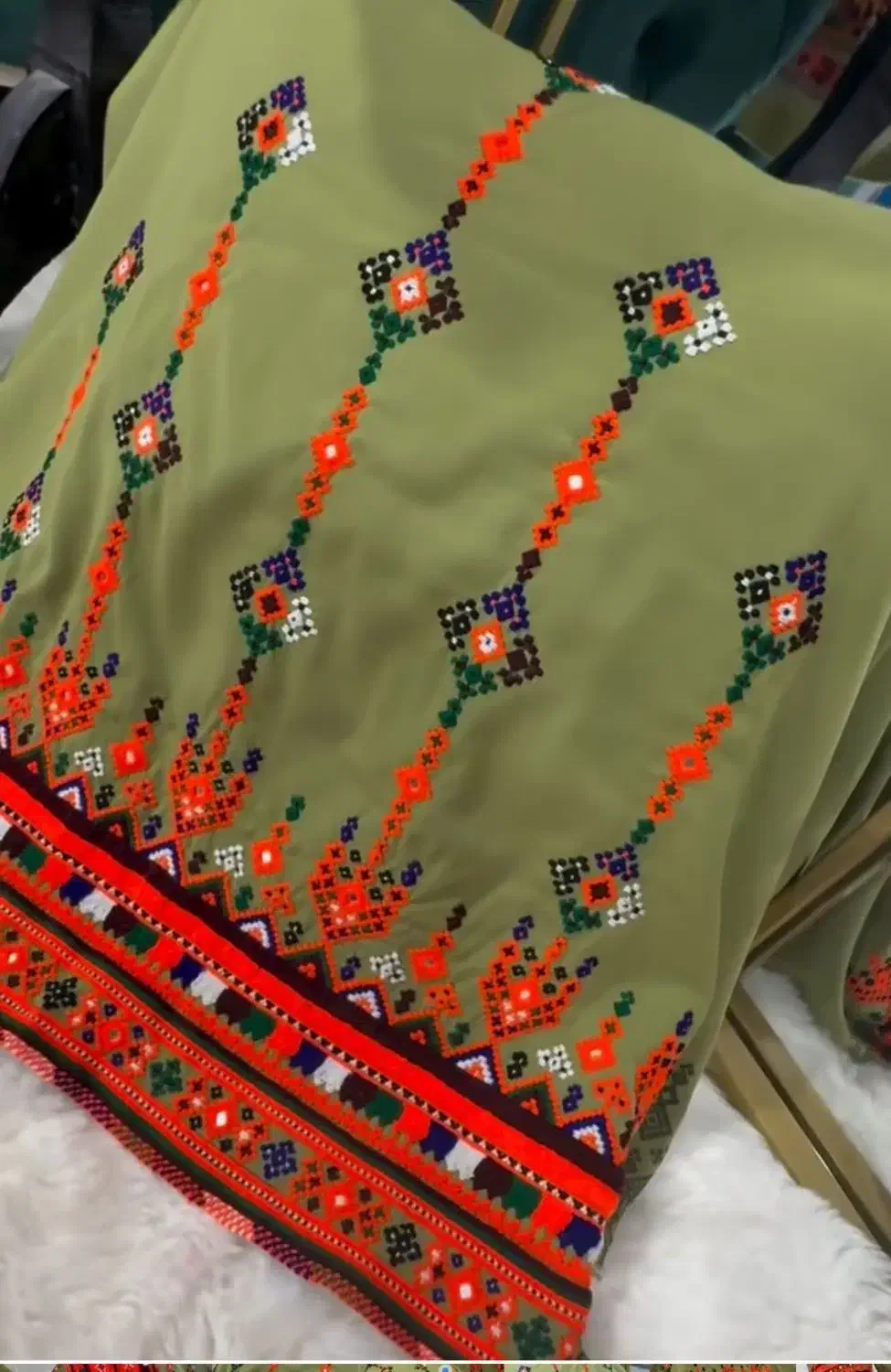 لباس بلوچی|لباس|ایرانشهر, |دیوار