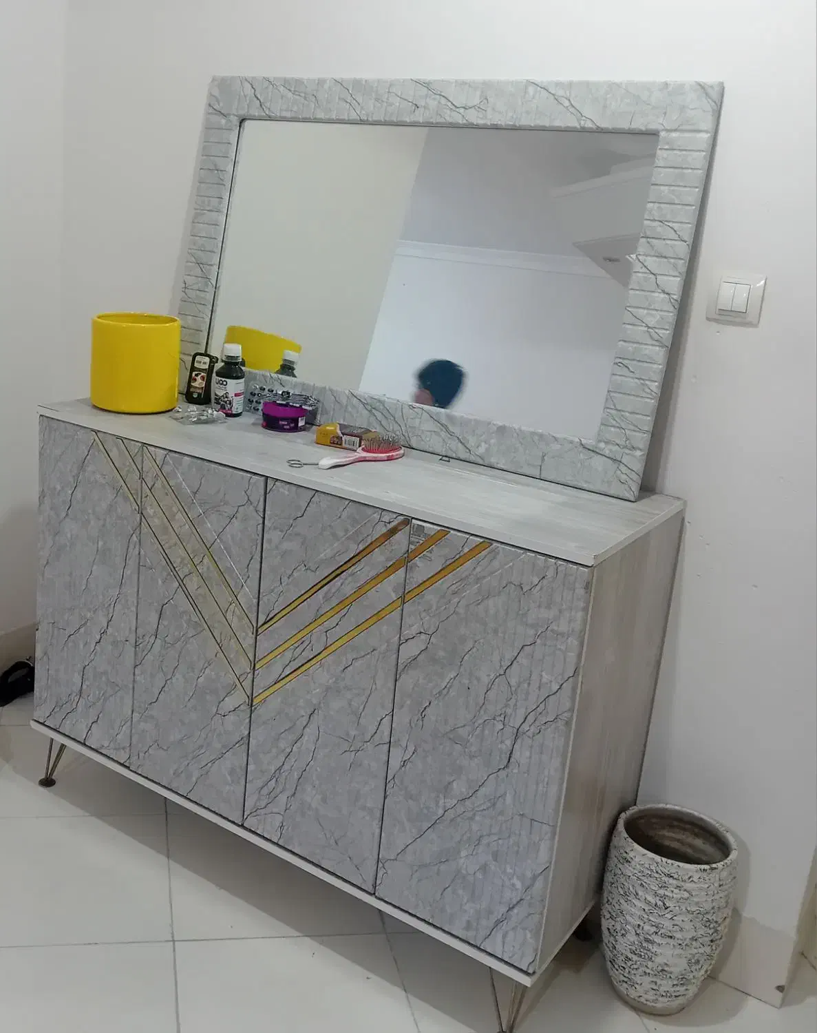 کنسولی با آیینه پاینش هم ۶ طبقه جا کفشی|بوفه، ویترین، کنسول|بندرعباس, |دیوار