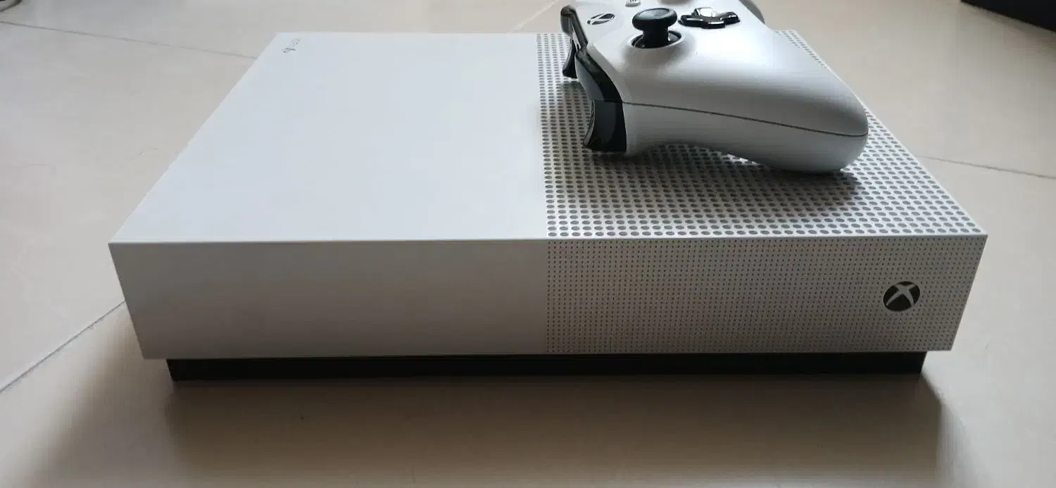 ایکس باکس Xbox s1|کنسول، بازی ویدئویی و آنلاین|اصفهان, آبشار|دیوار