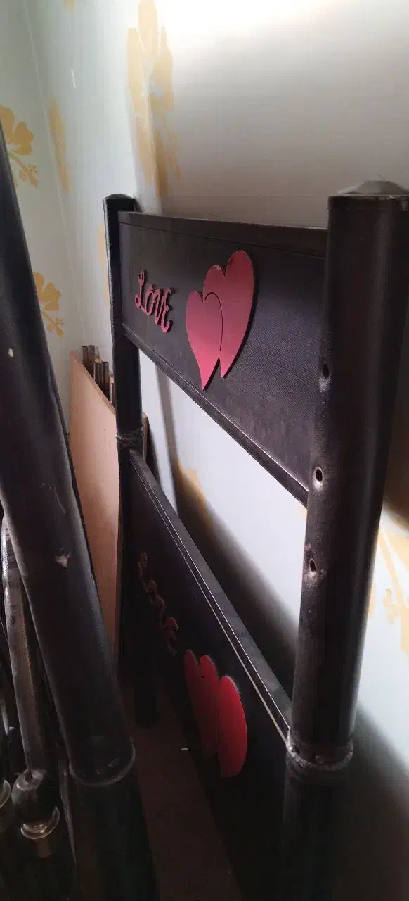 تخت دو طبقه|تخت و سرویس خواب|مسجد سلیمان, |دیوار