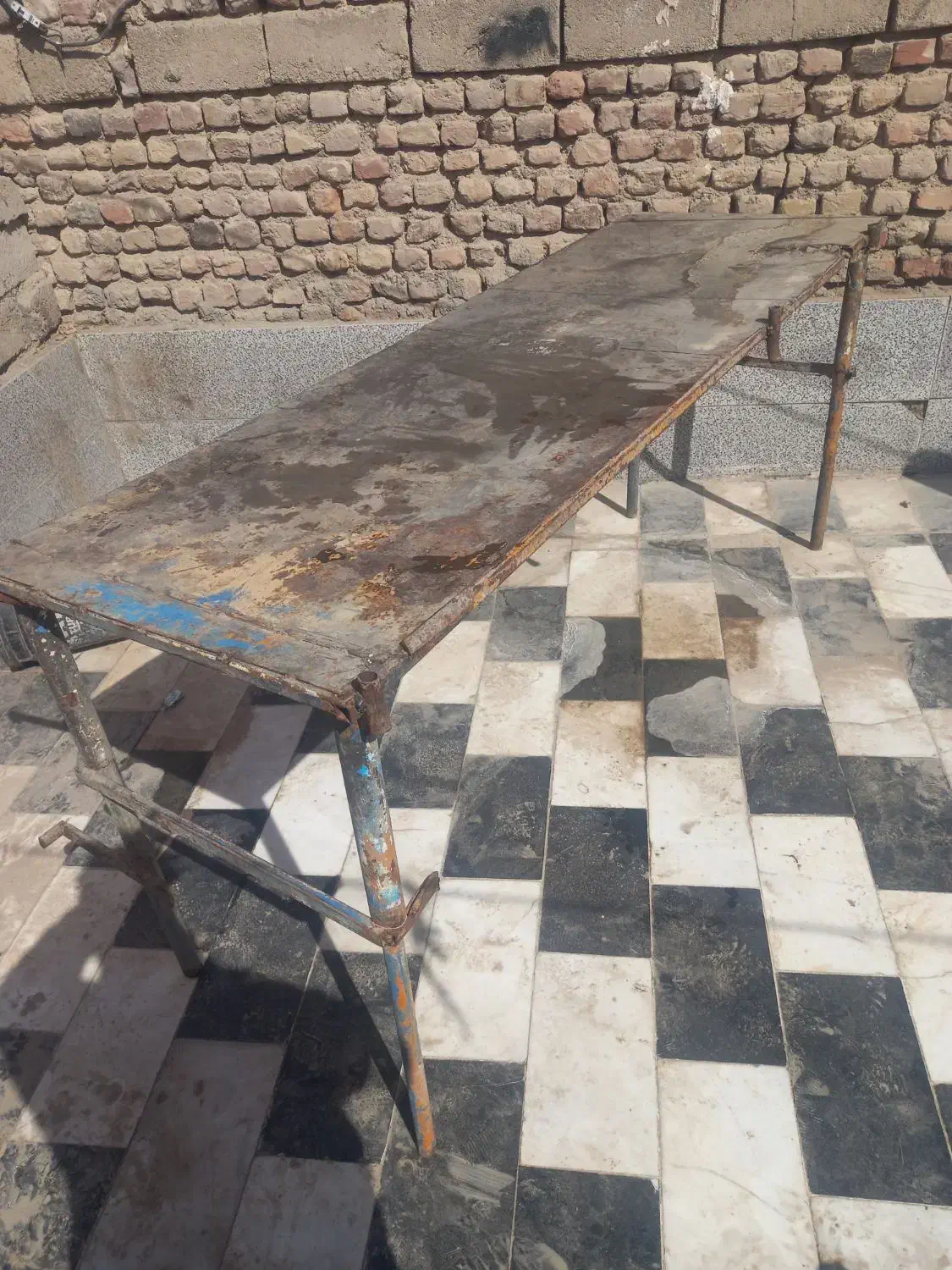 میز بزرگ وسنگین|میز تحریر و کامپیوتر|زاهدان, |دیوار