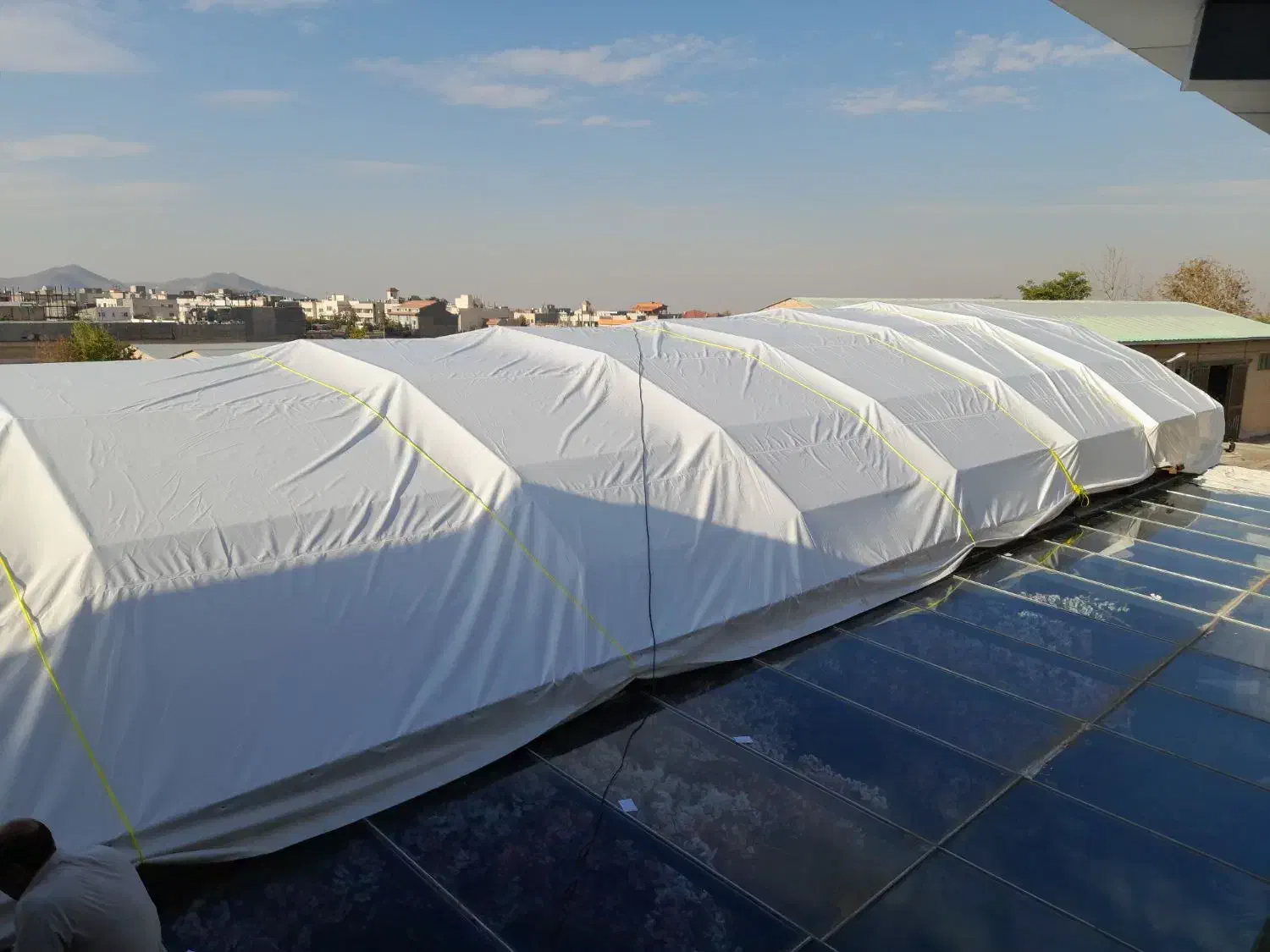 دوخت برزنت کانتینری چادر برزنتی چادرداربست سقف|خدمات پیشه و مهارت|مشهد, طلاب|دیوار