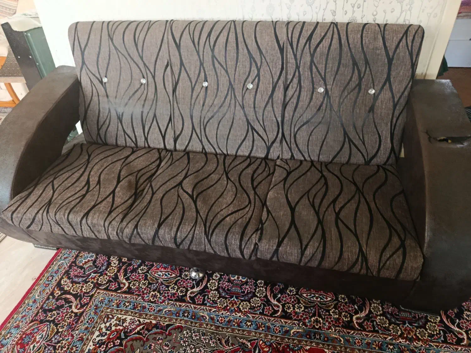 مبل راحتی هفت نفره یک میلیون تومان|مبلمان خانگی و میز عسلی|کرمانشاه, |دیوار