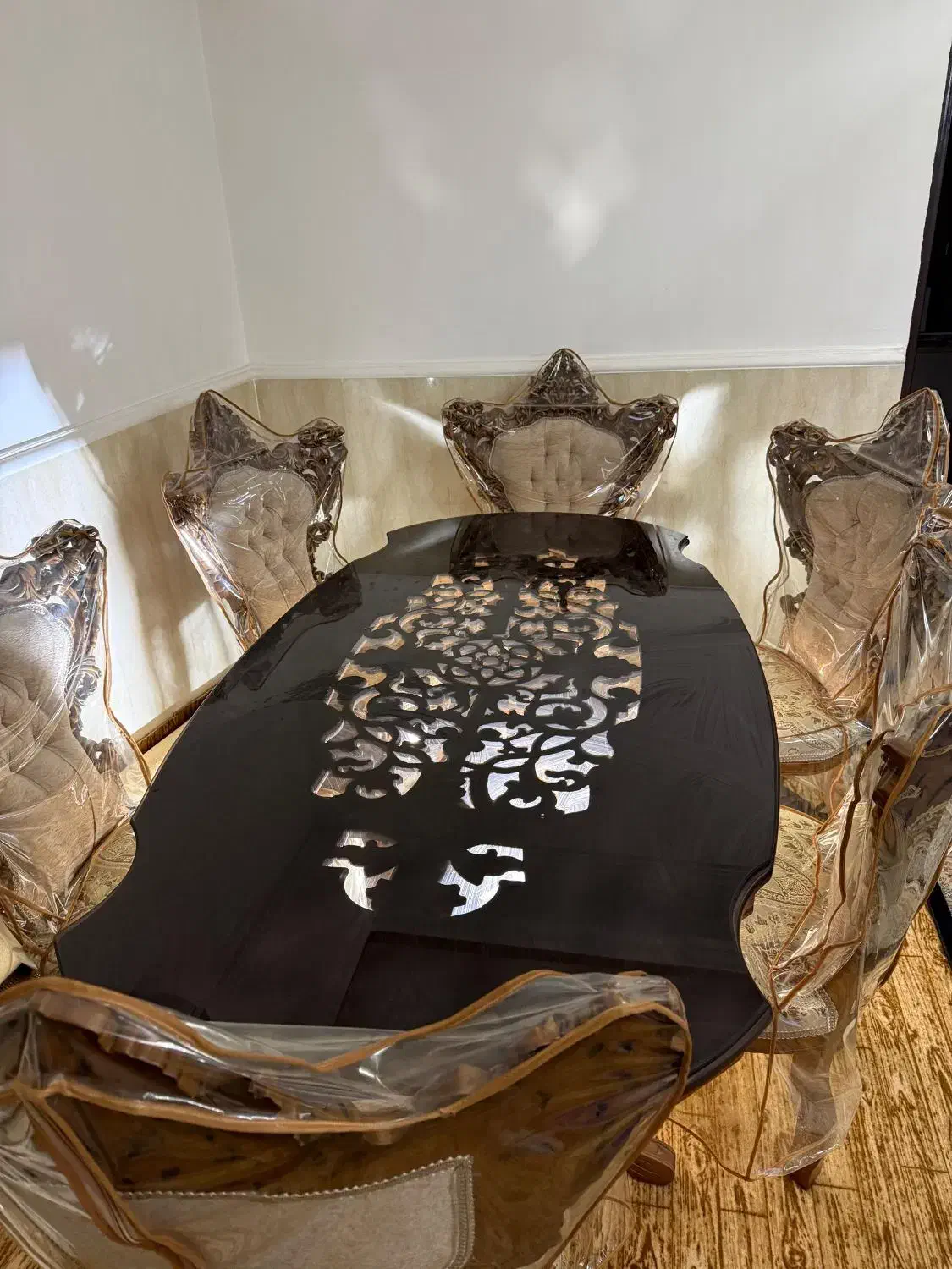 سلام میز نهار خوری ۶نفره توضیحات رو بخونید|میز و صندلی غذاخوری|اهواز, امانیه|دیوار